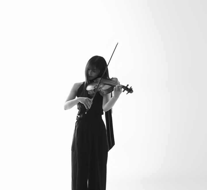 Viola Lora Viola Lora